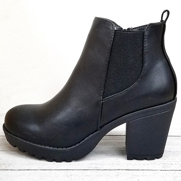 New Black Chelsea Lug Combat Ankle Boots Booties - Picture 3 of 5